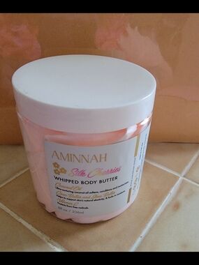 Aminnah Silk Cherries Whipped Body Butter.